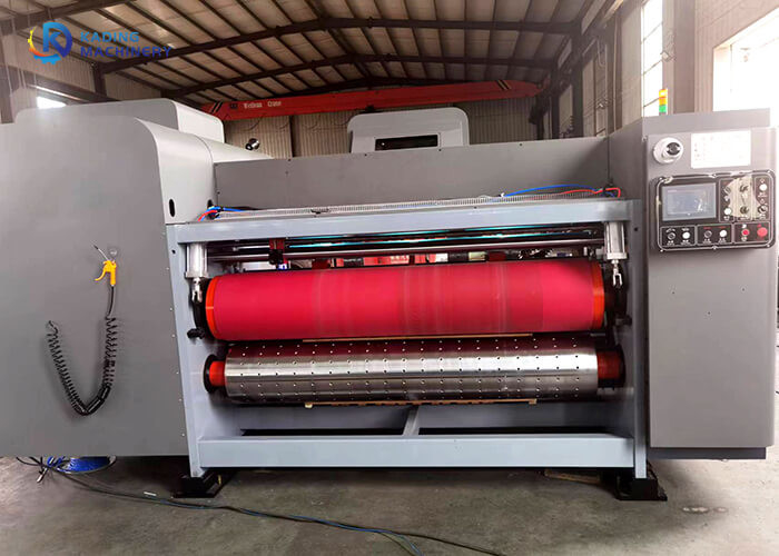 Il cartone rotatorio automatico muore taglierina per 1-6 colori ha ondulato le scatole