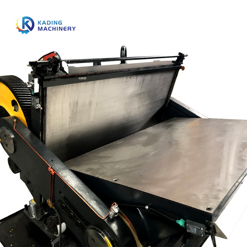 Macchina tagliante e di piegatura del tipo manuale per l'imballaggio del contenitore di cartone di resistente